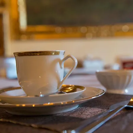 Walser House Pensionat 3*